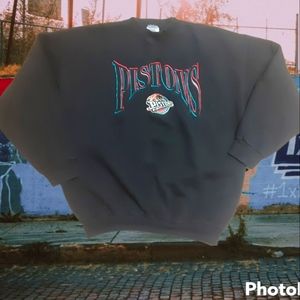🌻SOLD🌻 90s Vintage Detroit Pistons Basketball Heavy Weight Pullover XL Sweater